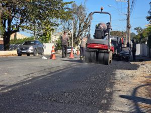 Casan orienta moradores sobre obras de esgotamento sanitário no bairro Itajuba, em Barra Velha