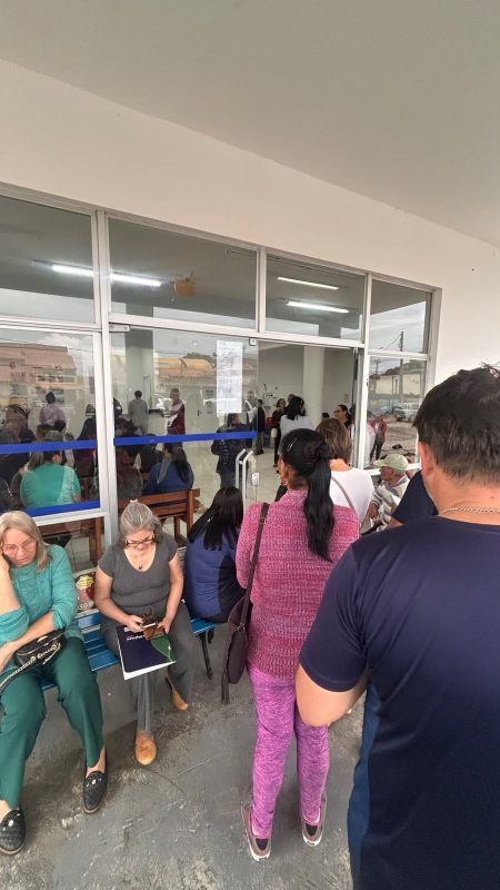 NOTA – Prefeitura diz que agendas estão abertas durante todo o mês, mas aviso na UBS do Itajuba informa agendamento médico apenas na última segunda-feira